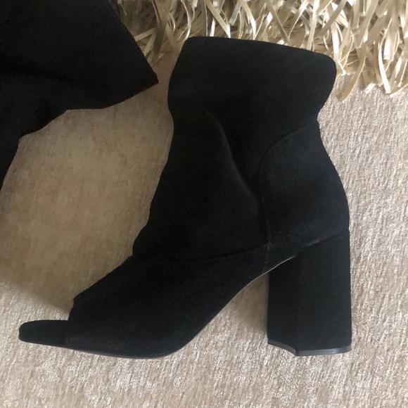 Matisse Gordy Peep Toe Black Genuine Suede Booties - Picture 9 of 13